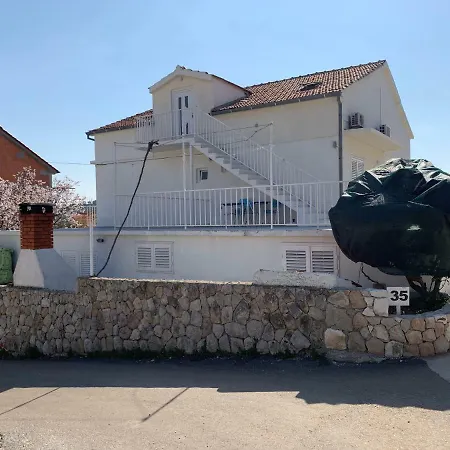 Gostinjska kuća Nikola Stipisic 1